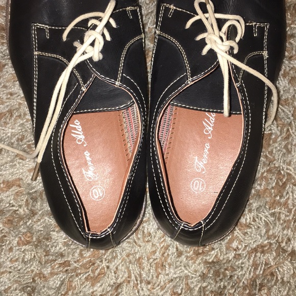Oxfords_&_Derbys